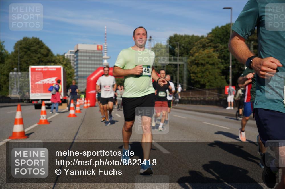 07.09.2025 - BARMER Alsterlauf Yannick Fuchs http://msf.ph/oto/8823418 07.09.2025 09:47:39 Laufen 49 meine-sportfotos.de