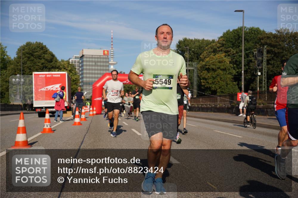 07.09.2025 - BARMER Alsterlauf Yannick Fuchs http://msf.ph/oto/8823424 07.09.2025 09:47:39 Laufen 5350, 5549, 41 meine-sportfotos.de