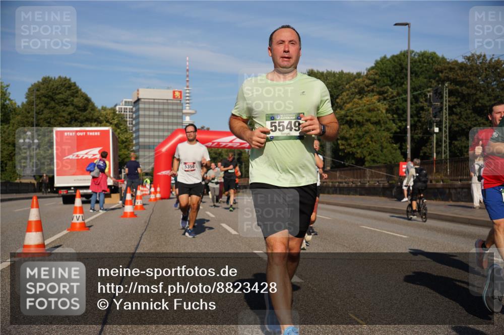 07.09.2025 - BARMER Alsterlauf Yannick Fuchs http://msf.ph/oto/8823428 07.09.2025 09:47:39 Laufen 5350, 36, 5549 meine-sportfotos.de
