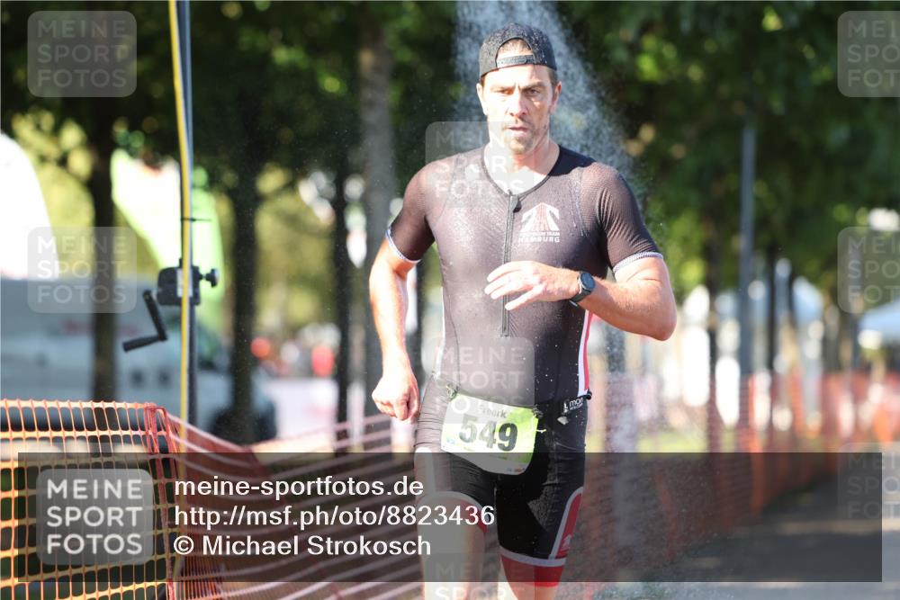 07.09.2025 - 19. Norderstedt Triathlon Michael Strokosch http://msf.ph/oto/8823436 07.09.2025 16:09:49 Laufen 442, 549 meine-sportfotos.de