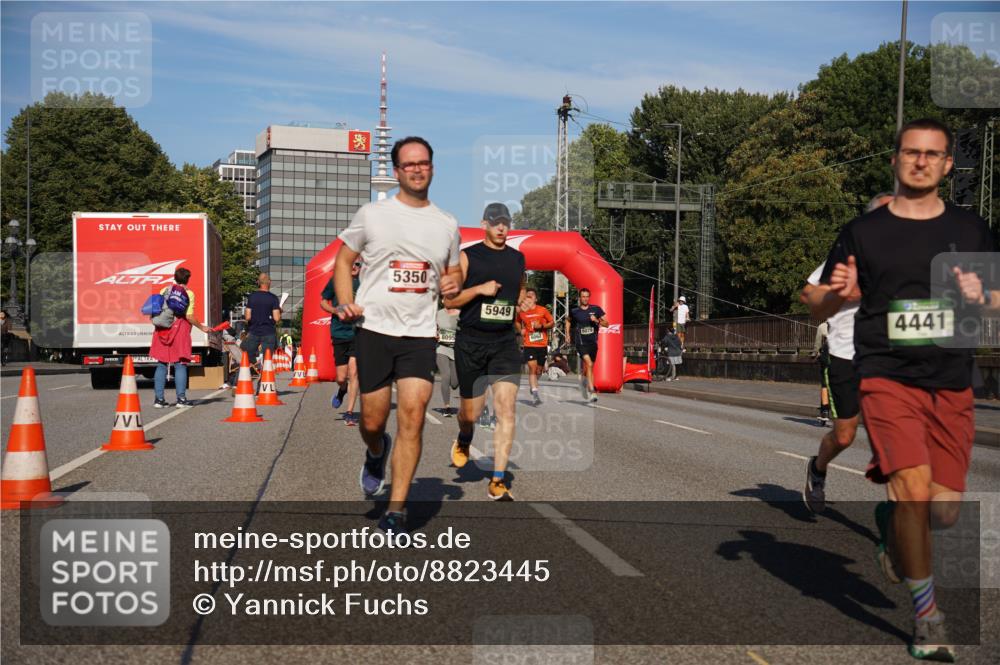 07.09.2025 - BARMER Alsterlauf Yannick Fuchs http://msf.ph/oto/8823445 07.09.2025 09:47:41 Laufen 5350, 5949, 6062, 079, 4441 meine-sportfotos.de