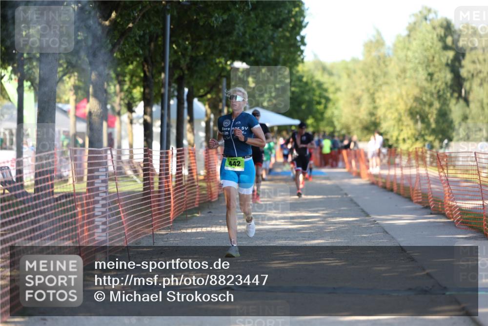 07.09.2025 - 19. Norderstedt Triathlon Michael Strokosch http://msf.ph/oto/8823447 07.09.2025 16:09:52 Laufen 442, 525, 546, 549 meine-sportfotos.de