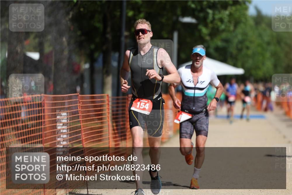 07.09.2025 - 19. Norderstedt Triathlon Michael Strokosch http://msf.ph/oto/8823486 07.09.2025 12:14:26 Laufen 138, 154, 170, 819 meine-sportfotos.de