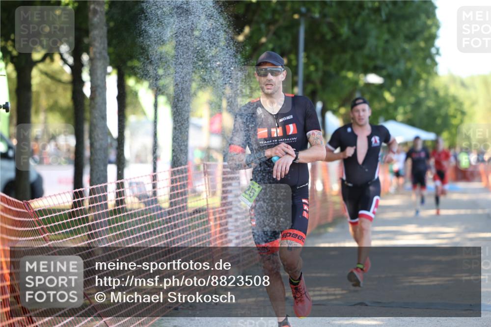 07.09.2025 - 19. Norderstedt Triathlon Michael Strokosch http://msf.ph/oto/8823508 07.09.2025 16:09:58 Laufen 442, 521, 525, 546 meine-sportfotos.de