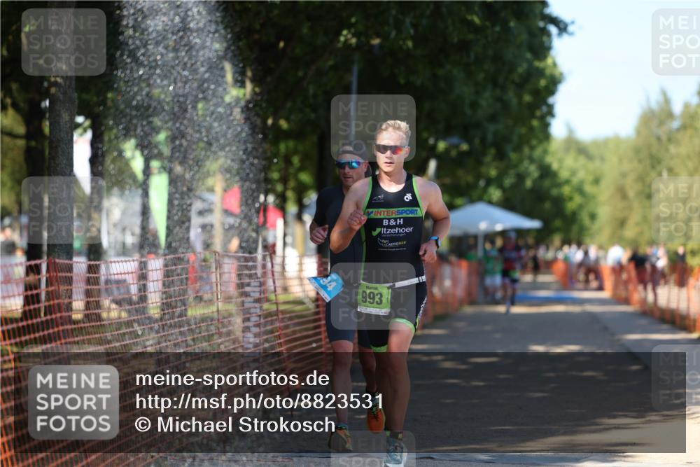 07.09.2025 - 19. Norderstedt Triathlon Michael Strokosch http://msf.ph/oto/8823531 07.09.2025 15:16:35 Laufen 394, 993 meine-sportfotos.de