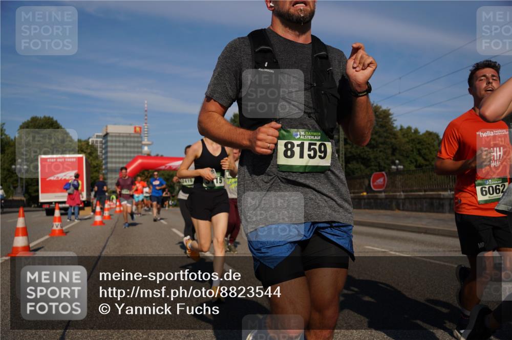 07.09.2025 - BARMER Alsterlauf Yannick Fuchs http://msf.ph/oto/8823544 07.09.2025 09:47:46 Laufen 2419, 15, 36, 8159, 30, 6062 meine-sportfotos.de