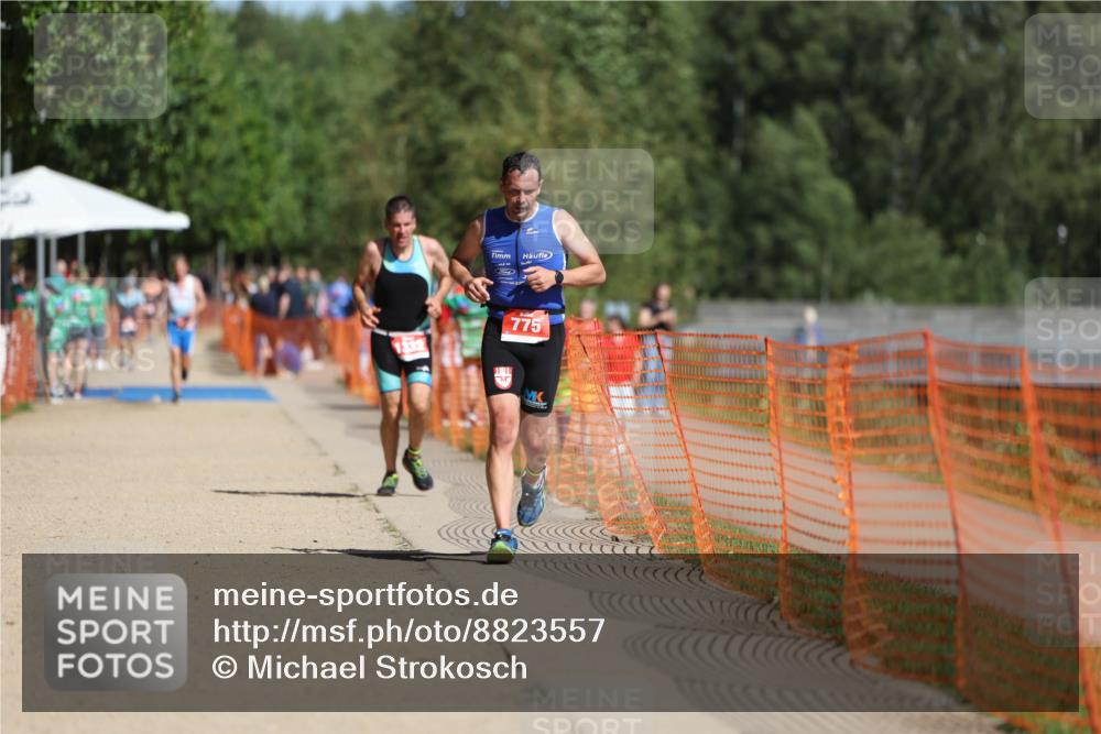 07.09.2025 - 19. Norderstedt Triathlon Michael Strokosch http://msf.ph/oto/8823557 07.09.2025 12:14:36 Laufen 775, 1332 meine-sportfotos.de