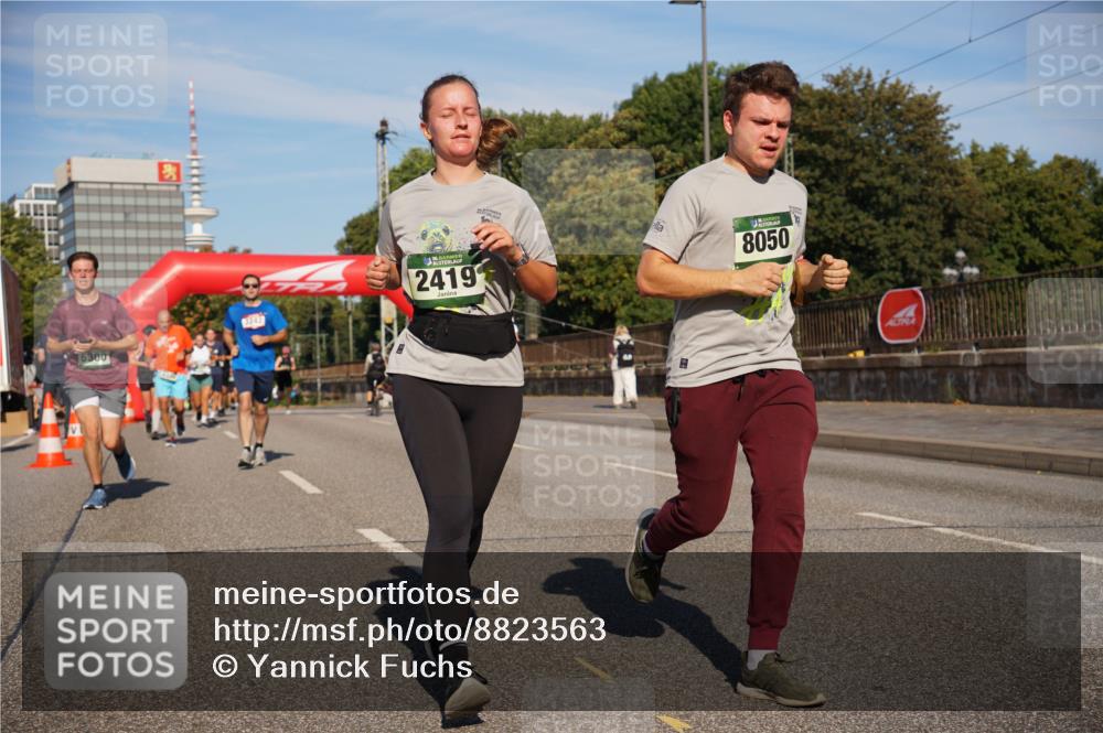 07.09.2025 - BARMER Alsterlauf Yannick Fuchs http://msf.ph/oto/8823563 07.09.2025 09:47:48 Laufen 2419, 1, 8050 meine-sportfotos.de