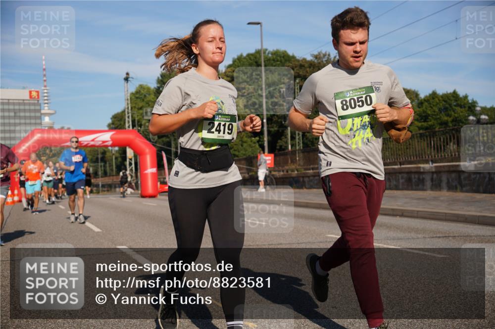 07.09.2025 - BARMER Alsterlauf Yannick Fuchs http://msf.ph/oto/8823581 07.09.2025 09:47:48 Laufen 2419, 8050, 36 meine-sportfotos.de