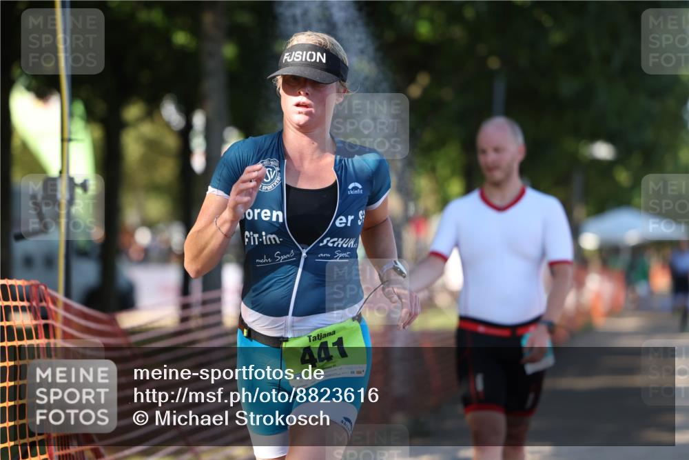 07.09.2025 - 19. Norderstedt Triathlon Michael Strokosch http://msf.ph/oto/8823616 07.09.2025 16:10:33 Laufen 1071, 1537 meine-sportfotos.de