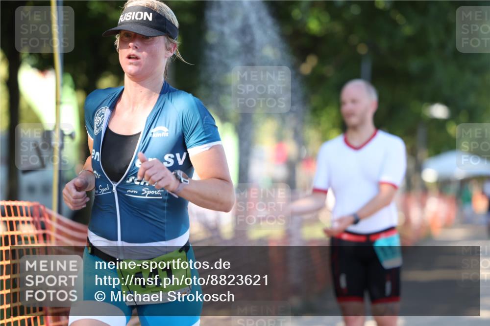 07.09.2025 - 19. Norderstedt Triathlon Michael Strokosch http://msf.ph/oto/8823621 07.09.2025 16:10:33 Laufen 1071, 1537 meine-sportfotos.de