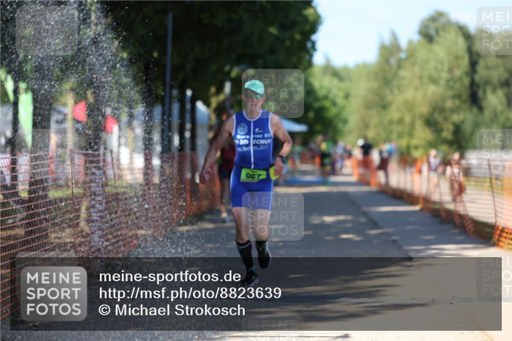 07.09.2025 - 19. Norderstedt Triathlon Michael Strokosch http://msf.ph/oto/8823639 07.09.2025 15:17:09 Laufen 395, 961, 967 meine-sportfotos.de