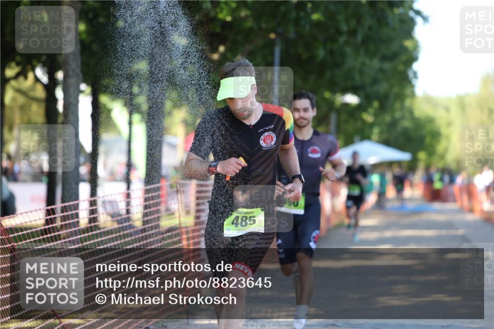 07.09.2025 - 19. Norderstedt Triathlon Michael Strokosch http://msf.ph/oto/8823645 07.09.2025 16:10:43 Laufen 448, 460, 485, 490, 1071 meine-sportfotos.de