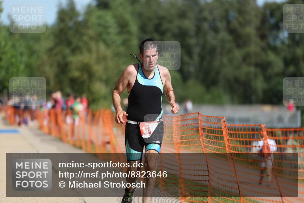 07.09.2025 - 19. Norderstedt Triathlon Michael Strokosch http://msf.ph/oto/8823646 07.09.2025 12:14:42 Laufen 775, 1332 meine-sportfotos.de