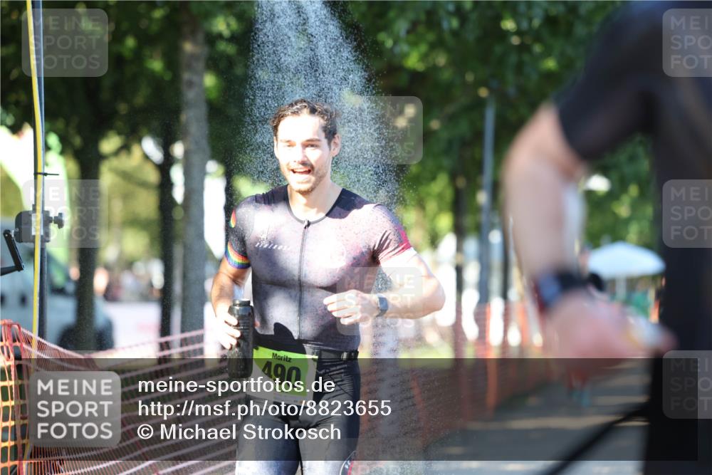 07.09.2025 - 19. Norderstedt Triathlon Michael Strokosch http://msf.ph/oto/8823655 07.09.2025 16:10:44 Laufen 448, 460, 485, 490, 1071 meine-sportfotos.de