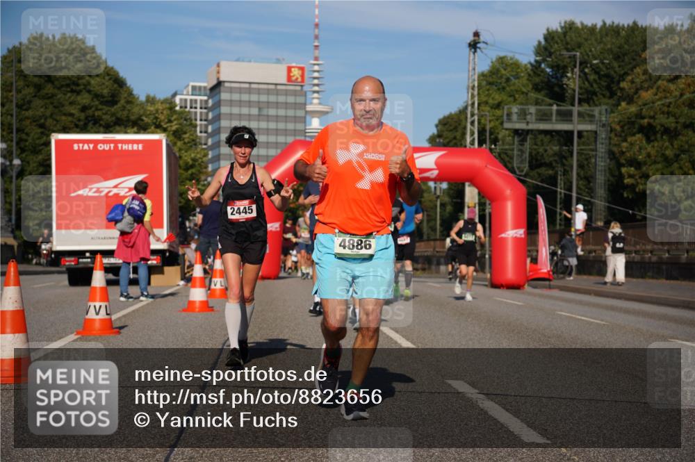 07.09.2025 - BARMER Alsterlauf Yannick Fuchs http://msf.ph/oto/8823656 07.09.2025 09:47:53 Laufen 2445, 59, 4886 meine-sportfotos.de