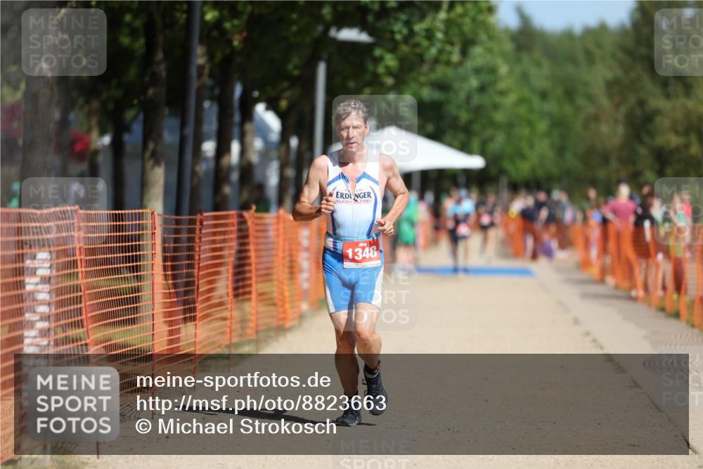 07.09.2025 - 19. Norderstedt Triathlon Michael Strokosch http://msf.ph/oto/8823663 07.09.2025 12:14:53 Laufen 1348 meine-sportfotos.de