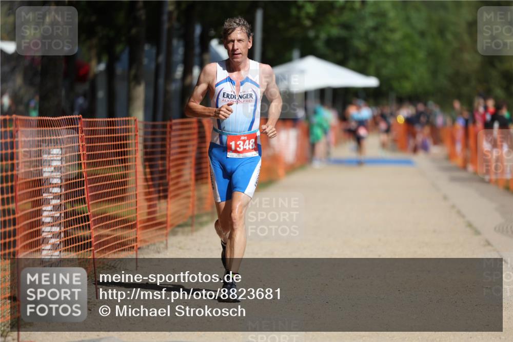 07.09.2025 - 19. Norderstedt Triathlon Michael Strokosch http://msf.ph/oto/8823681 07.09.2025 12:14:54 Laufen 1348 meine-sportfotos.de