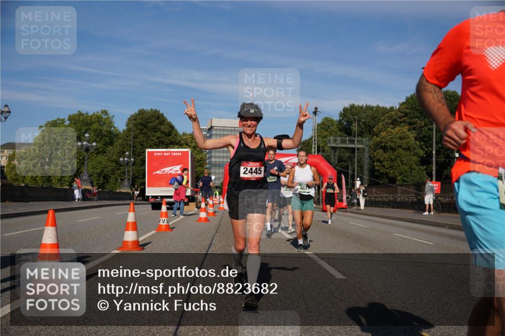 07.09.2025 - BARMER Alsterlauf Yannick Fuchs http://msf.ph/oto/8823682 07.09.2025 09:47:55 Laufen 2445, 2800, 4677 meine-sportfotos.de