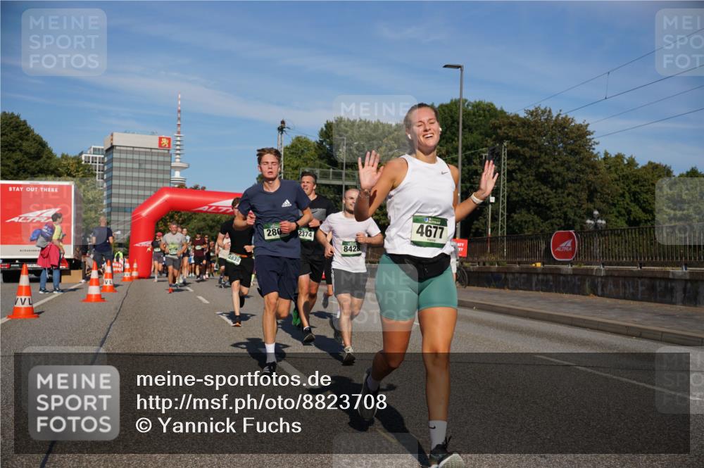 07.09.2025 - BARMER Alsterlauf Yannick Fuchs http://msf.ph/oto/8823708 07.09.2025 09:47:56 Laufen 4839, 280, 2374, 8428, 4677 meine-sportfotos.de