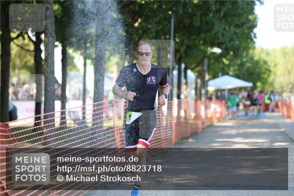 07.09.2025 - 19. Norderstedt Triathlon Michael Strokosch http://msf.ph/oto/8823718 07.09.2025 16:10:59 Laufen 547, 548 meine-sportfotos.de