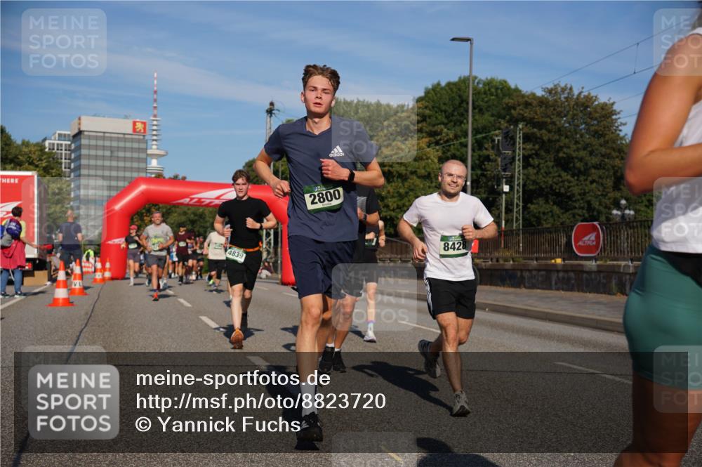07.09.2025 - BARMER Alsterlauf Yannick Fuchs http://msf.ph/oto/8823720 07.09.2025 09:47:57 Laufen 4839, 2800, 8428 meine-sportfotos.de