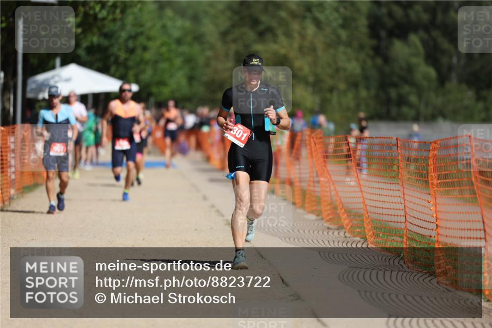 07.09.2025 - 19. Norderstedt Triathlon Michael Strokosch http://msf.ph/oto/8823722 07.09.2025 12:15:17 Laufen 1301 meine-sportfotos.de