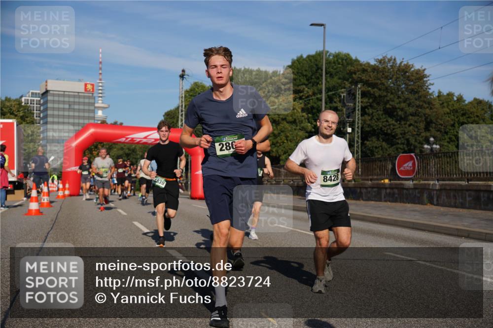 07.09.2025 - BARMER Alsterlauf Yannick Fuchs http://msf.ph/oto/8823724 07.09.2025 09:47:57 Laufen 4839, 286, 8428 meine-sportfotos.de