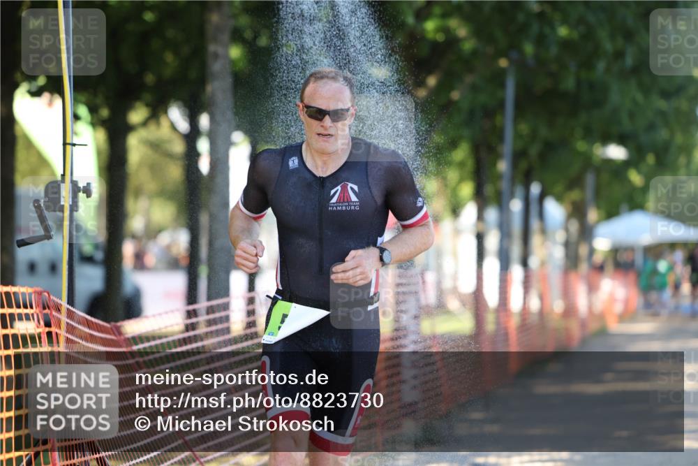 07.09.2025 - 19. Norderstedt Triathlon Michael Strokosch http://msf.ph/oto/8823730 07.09.2025 16:11:00 Laufen 547, 548 meine-sportfotos.de