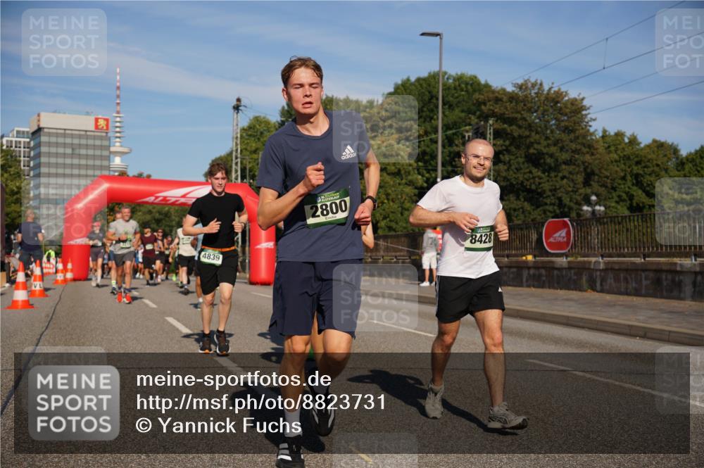 07.09.2025 - BARMER Alsterlauf Yannick Fuchs http://msf.ph/oto/8823731 07.09.2025 09:47:57 Laufen 4839, 2800, 8428 meine-sportfotos.de