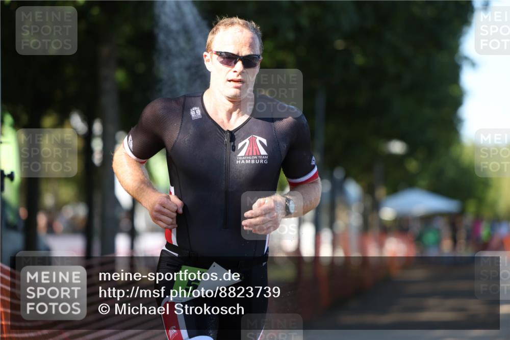 07.09.2025 - 19. Norderstedt Triathlon Michael Strokosch http://msf.ph/oto/8823739 07.09.2025 16:11:01 Laufen 547, 548 meine-sportfotos.de