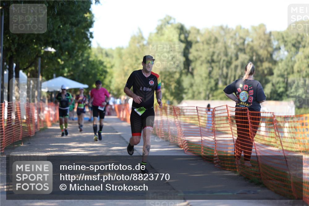 07.09.2025 - 19. Norderstedt Triathlon Michael Strokosch http://msf.ph/oto/8823770 07.09.2025 16:11:14 Laufen 491, 950 meine-sportfotos.de