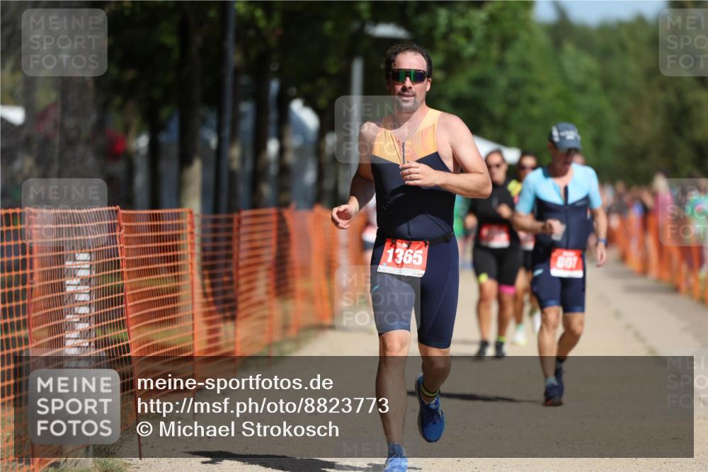 07.09.2025 - 19. Norderstedt Triathlon Michael Strokosch http://msf.ph/oto/8823773 07.09.2025 12:15:25 Laufen 807, 1253, 1301, 1315, 1358, 1365 meine-sportfotos.de