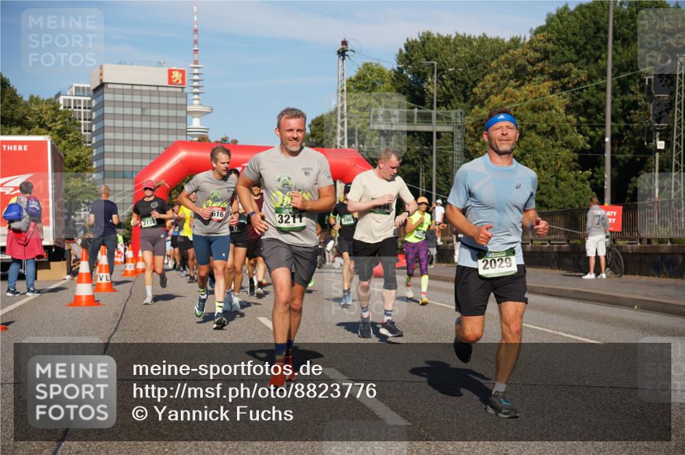 07.09.2025 - BARMER Alsterlauf Yannick Fuchs http://msf.ph/oto/8823776 07.09.2025 09:48:01 Laufen 273, 616, 0, 3211, 10, 3961, 2029 meine-sportfotos.de