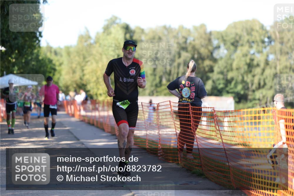 07.09.2025 - 19. Norderstedt Triathlon Michael Strokosch http://msf.ph/oto/8823782 07.09.2025 16:11:15 Laufen 491, 950, 1481 meine-sportfotos.de