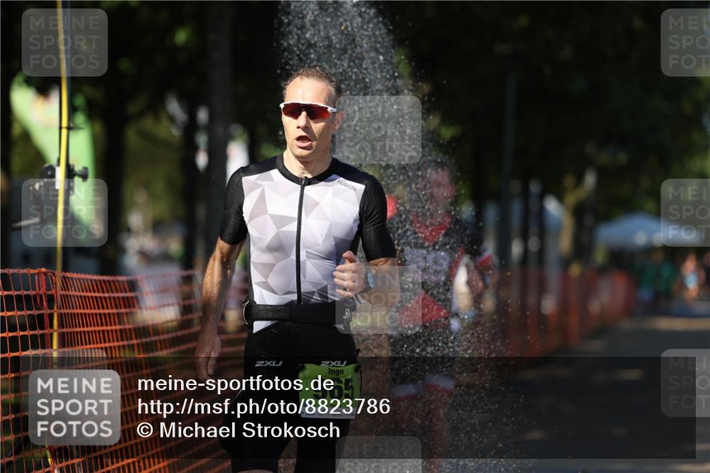 07.09.2025 - 19. Norderstedt Triathlon Michael Strokosch http://msf.ph/oto/8823786 07.09.2025 15:17:38 Laufen 982, 983 meine-sportfotos.de