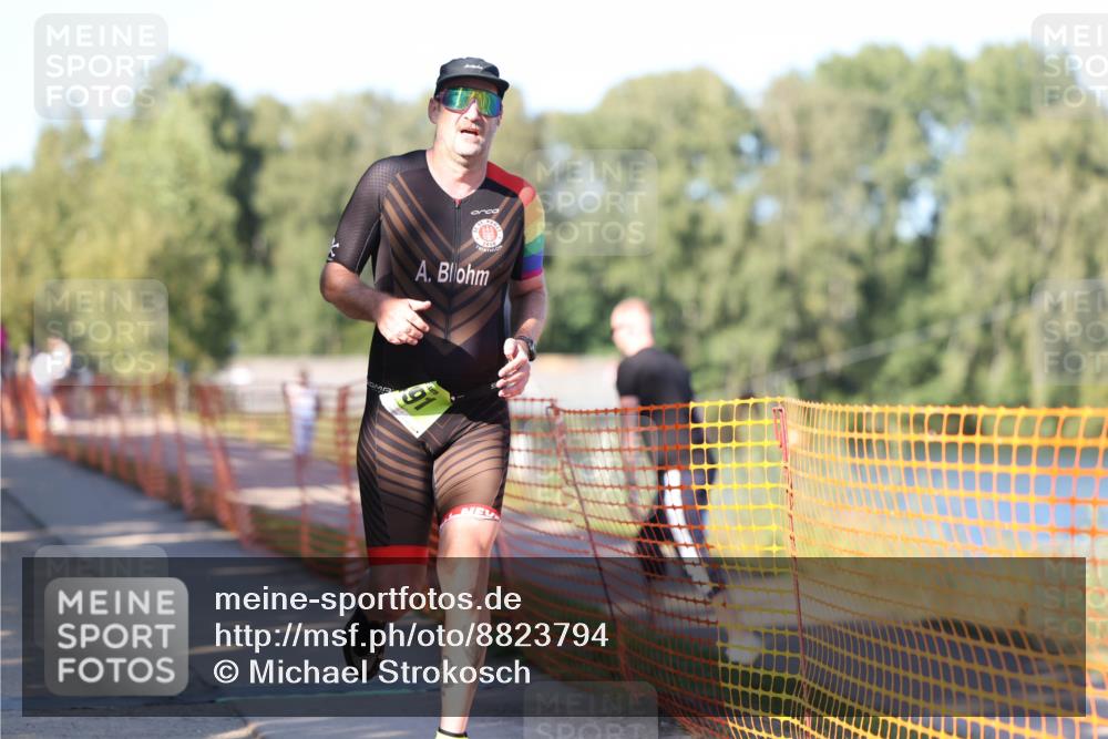 07.09.2025 - 19. Norderstedt Triathlon Michael Strokosch http://msf.ph/oto/8823794 07.09.2025 16:11:16 Laufen 491, 950, 1481 meine-sportfotos.de