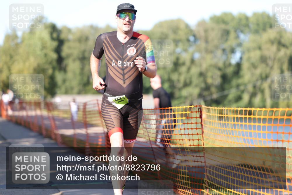 07.09.2025 - 19. Norderstedt Triathlon Michael Strokosch http://msf.ph/oto/8823796 07.09.2025 16:11:16 Laufen 491, 950, 1481 meine-sportfotos.de