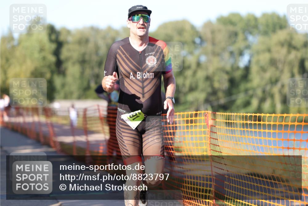 07.09.2025 - 19. Norderstedt Triathlon Michael Strokosch http://msf.ph/oto/8823797 07.09.2025 16:11:16 Laufen 491, 950, 1481 meine-sportfotos.de