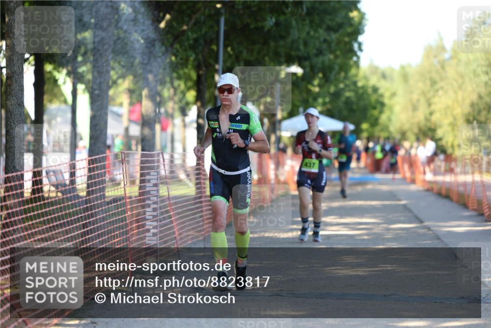 07.09.2025 - 19. Norderstedt Triathlon Michael Strokosch http://msf.ph/oto/8823817 07.09.2025 16:11:21 Laufen 437, 950, 1481 meine-sportfotos.de