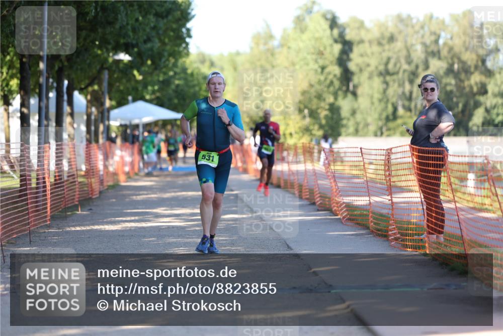 07.09.2025 - 19. Norderstedt Triathlon Michael Strokosch http://msf.ph/oto/8823855 07.09.2025 16:11:30 Laufen 531, 552 meine-sportfotos.de