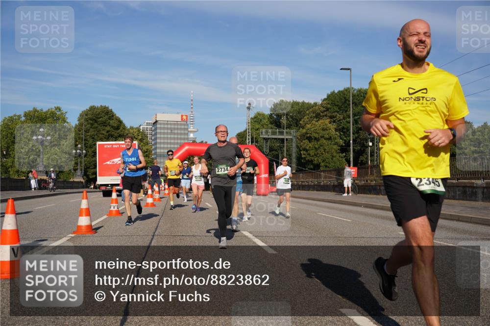 07.09.2025 - BARMER Alsterlauf Yannick Fuchs http://msf.ph/oto/8823862 07.09.2025 09:48:08 Laufen 2734, 6330, 90, 2345 meine-sportfotos.de