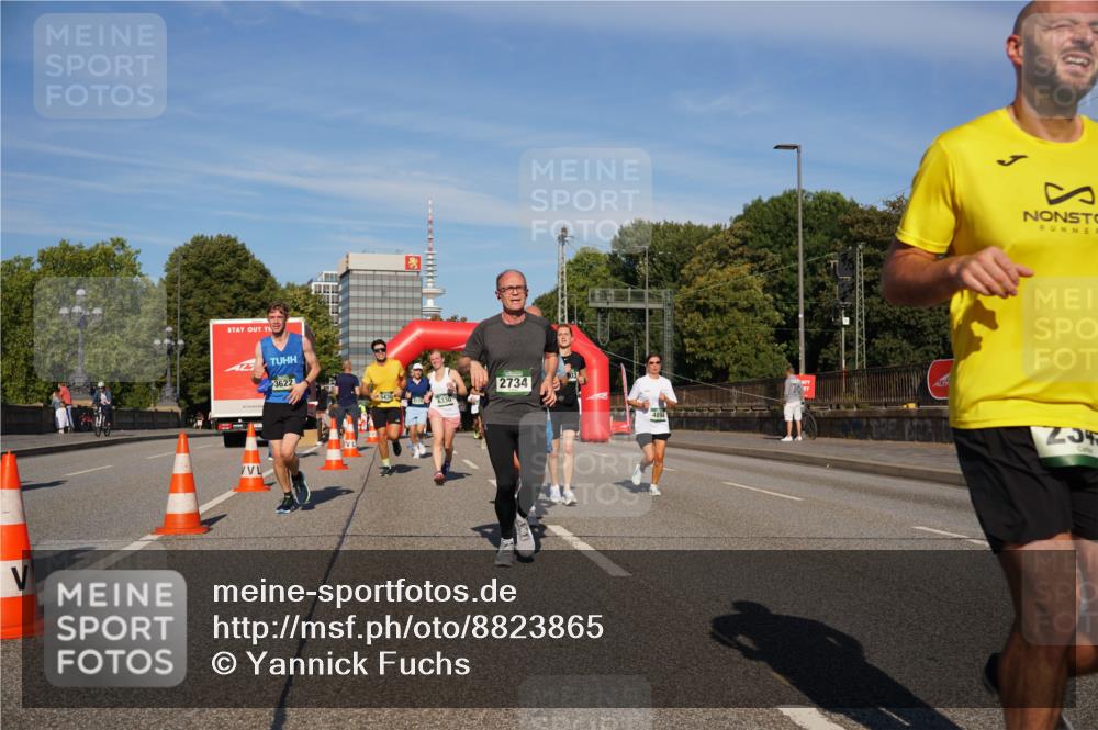 07.09.2025 - BARMER Alsterlauf Yannick Fuchs http://msf.ph/oto/8823865 07.09.2025 09:48:08 Laufen 3622, 2734, 5430, 6330 meine-sportfotos.de