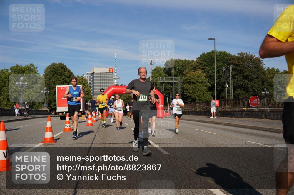 07.09.2025 - BARMER Alsterlauf Yannick Fuchs http://msf.ph/oto/8823867 07.09.2025 09:48:08 Laufen 734 meine-sportfotos.de