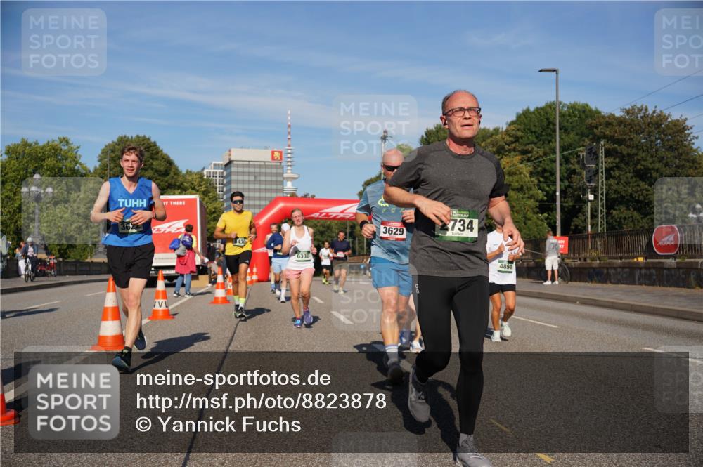 07.09.2025 - BARMER Alsterlauf Yannick Fuchs http://msf.ph/oto/8823878 07.09.2025 09:48:09 Laufen 362, 6330, 3629, 2734, 4894 meine-sportfotos.de