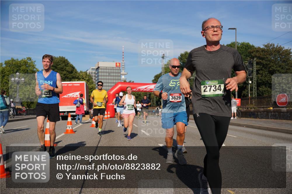 07.09.2025 - BARMER Alsterlauf Yannick Fuchs http://msf.ph/oto/8823882 07.09.2025 09:48:09 Laufen 5430, 6330, 3629, 2734 meine-sportfotos.de