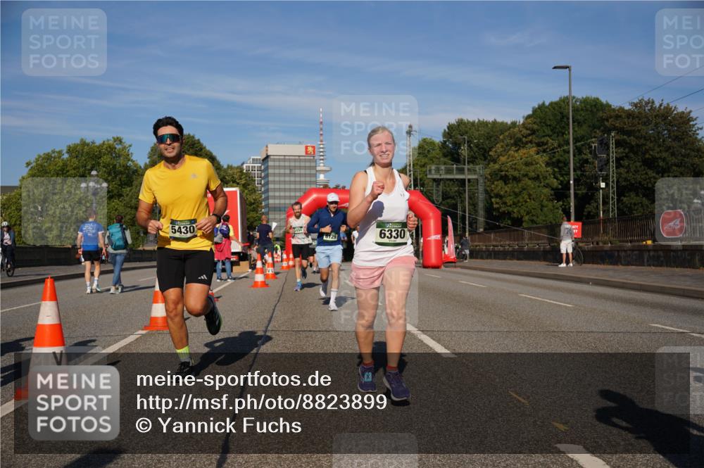 07.09.2025 - BARMER Alsterlauf Yannick Fuchs http://msf.ph/oto/8823899 07.09.2025 09:48:11 Laufen 5430, 8129, 6330 meine-sportfotos.de