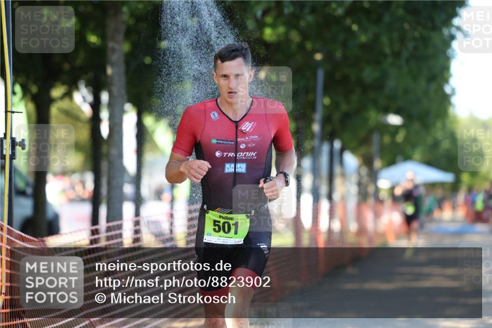 07.09.2025 - 19. Norderstedt Triathlon Michael Strokosch http://msf.ph/oto/8823902 07.09.2025 16:11:55 Laufen 492, 501 meine-sportfotos.de