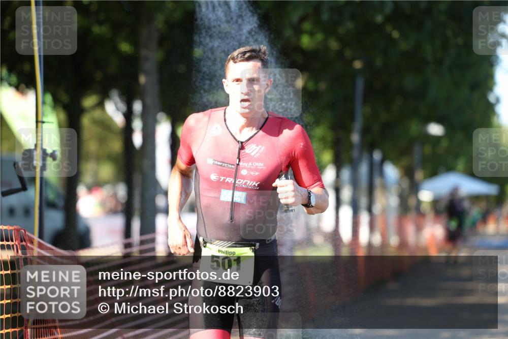 07.09.2025 - 19. Norderstedt Triathlon Michael Strokosch http://msf.ph/oto/8823903 07.09.2025 16:11:56 Laufen 492, 498, 501 meine-sportfotos.de