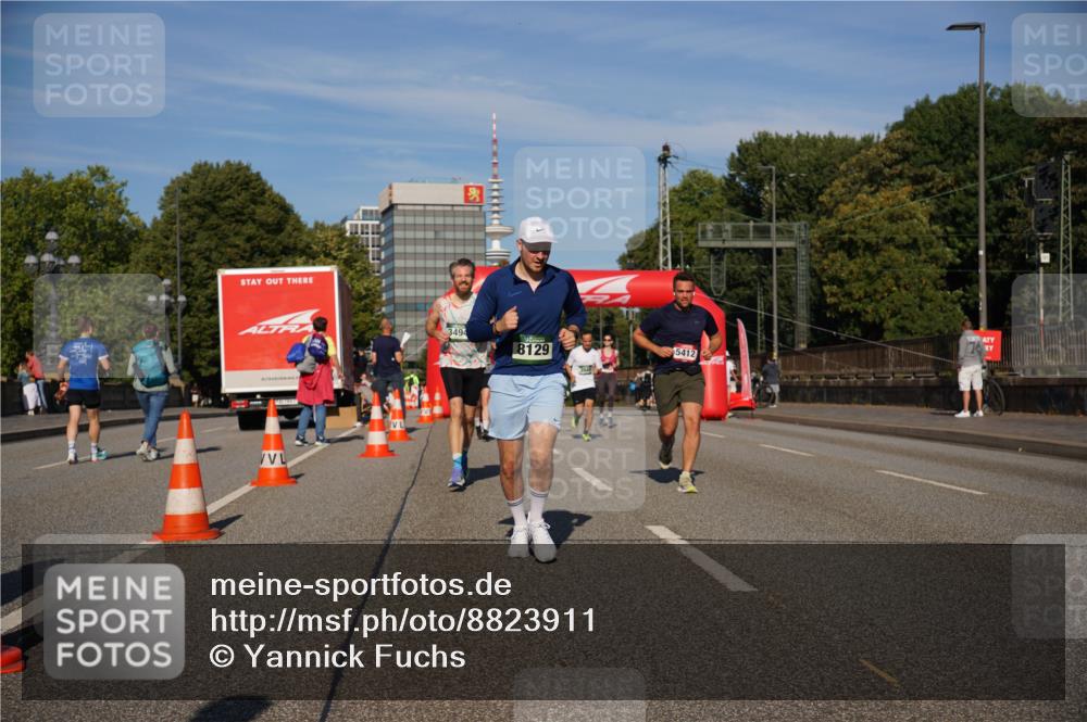 07.09.2025 - BARMER Alsterlauf Yannick Fuchs http://msf.ph/oto/8823911 07.09.2025 09:48:13 Laufen 3494, 8129, 5412 meine-sportfotos.de
